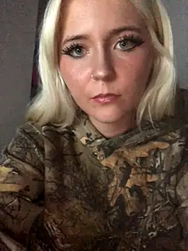 Snapshot of Blondie_Sofia_Essexbabe chatting on 09/30/25, 11:54 Blondie Sofia Essexbabe online show from 09/30/25, 11:54