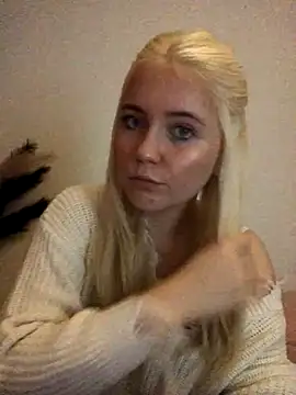 Snapshot of Blondie_Sofia_Essexbabe chatting on 11/05/25, 08:31 Blondie Sofia Essexbabe online show from 11/05/25, 08:31