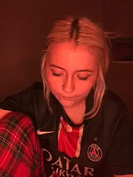 Snapshot of Blondie_Sofia_Essexbabe chatting on 11/30/25, 09:19 Blondie Sofia Essexbabe online show from 11/30/25, 09:19