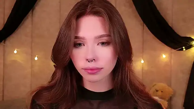 Snapshot of Sierra_Fane chatting on 10/03/25, 05:48 Sierra Fane online show from 10/03/25, 05:48