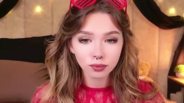 Sierra Fane online show from 12/20/25, 10:55