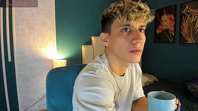 Allex Cano online show from 03/02/25, 03:02