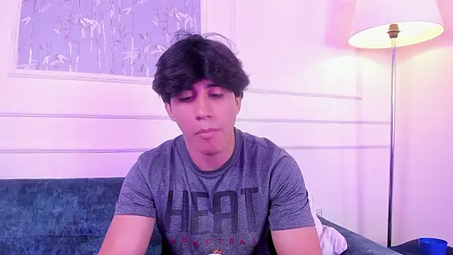 Allex Cano online show from 04/13/26, 08:25