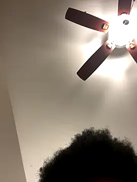 Snapshot of Deshay30 chatting on 12/14/25, 11:09 Deshay30 online show from 12/14/25, 11:09