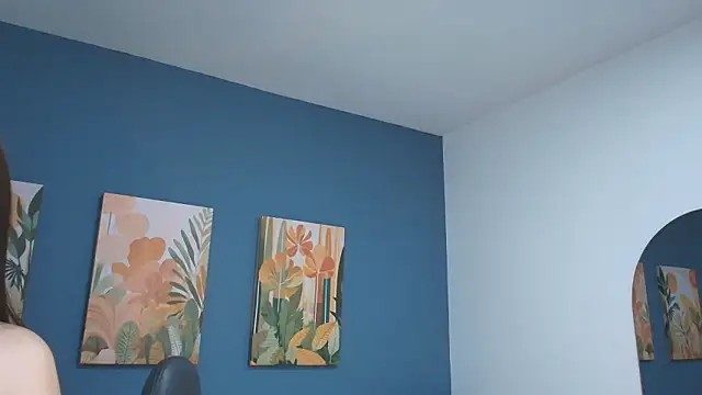 Zamira Taylor online show from 02/05/26, 12:48