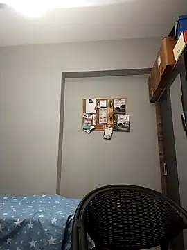 Snapshot of raskolnikovw chatting on 09/26/25, 05:28 raskolnikovw online show from 09/26/25, 05:28