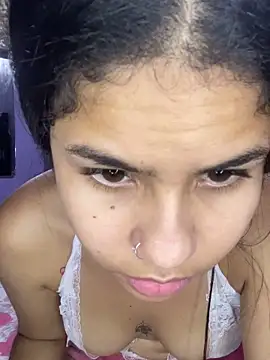 Snapshot of Albany13 chatting on 01/18/26, 01:53 Albany13 online show from 01/18/26, 01:53