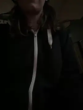 Hildas online show from 02/11/26, 02:00