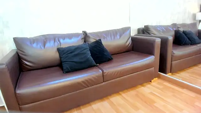 Snapshot of NahomyCarther chatting on 11/04/25, 03:49 NahomyCarther online show from 11/04/25, 03:49