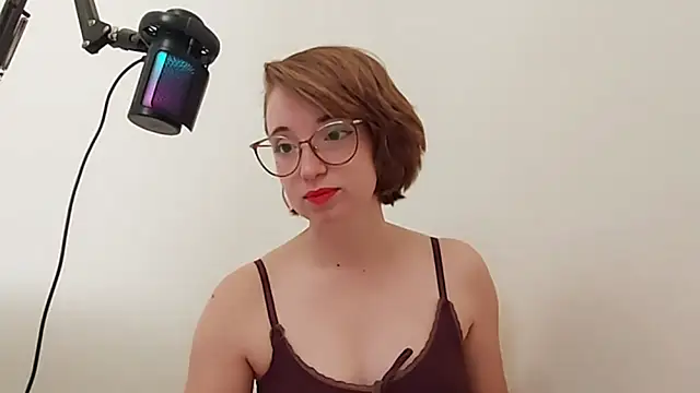 Snapshot of Elise_Nyx chatting on 10/03/25, 01:19 Elise Nyx online show from 10/03/25, 01:19