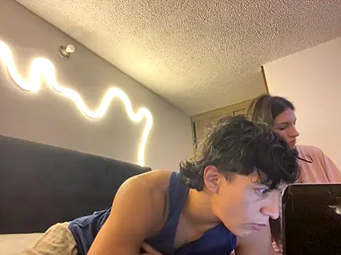 DesireLuxe online show from 10/10/25, 06:23