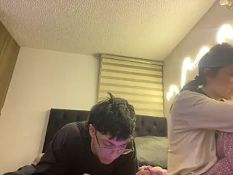 DesireLuxe online show from 03/19/26, 09:35