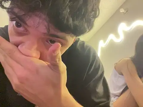 DesireLuxe online show from 03/28/26, 07:30