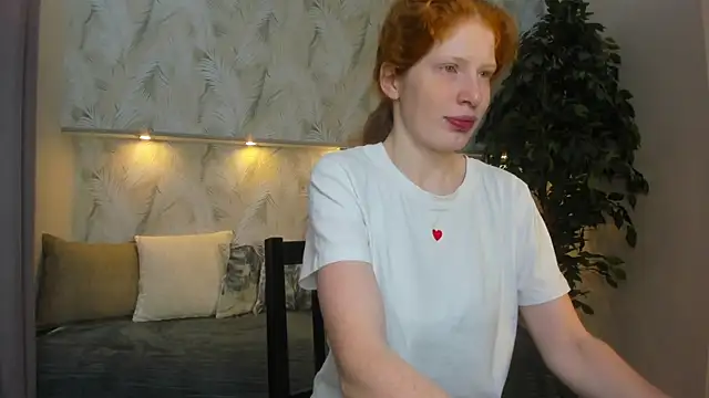 Sandra Wi1son online show from 11/18/25, 01:33