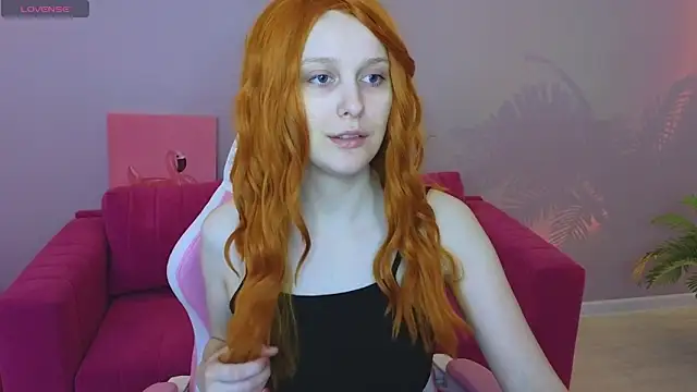 Snapshot of KristinMoore chatting on 03/15/25, 09:09 KristinMoore online show from 03/15/25, 09:09