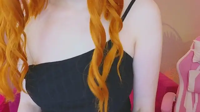 Snapshot of KristinMoore chatting on 03/15/25, 03:16 KristinMoore online show from 03/15/25, 03:16