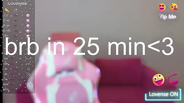 Snapshot of KristinMoore chatting on 03/19/25, 12:23 KristinMoore online show from 03/19/25, 12:23