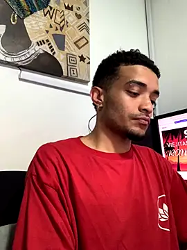 Snapshot of eross_chipre_ chatting on 10/01/25, 04:40 eross chipre online show from 10/01/25, 04:40