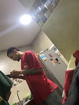 Snapshot of eross_chipre_ chatting on 10/07/25, 04:53 eross chipre online show from 10/07/25, 04:53