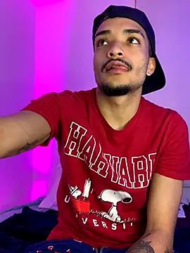 Snapshot of eross_chipre_ chatting on 11/07/25, 11:49 eross chipre online show from 11/07/25, 11:49