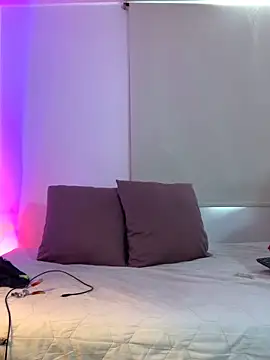 Snapshot of eross_chipre_ chatting on 11/25/25, 06:41 eross chipre online show from 11/25/25, 06:41