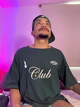 Snapshot of eross_chipre_ chatting on 12/03/25, 07:12 eross chipre online show from 12/03/25, 07:12