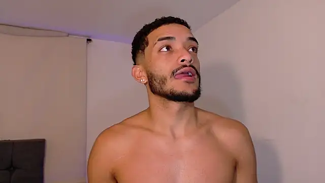 eross chipre  online show from 03/03/26, 03:01