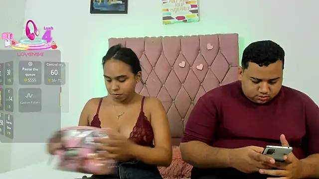 Snapshot of MICHAEL_AND_SHARON chatting on 11/25/25, 04:23 MICHAEL AND SHARON online show from 11/25/25, 04:23