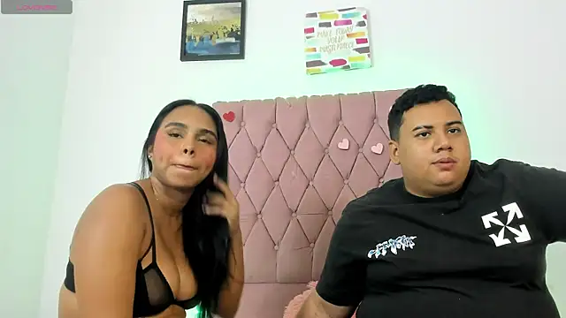 Snapshot of MICHAEL_AND_SHARON chatting on 12/15/25, 04:06 MICHAEL AND SHARON online show from 12/15/25, 04:06