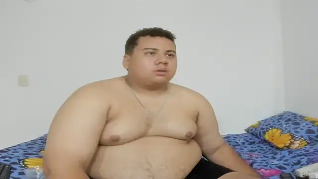 Snapshot of MICHAEL_AND_SHARON chatting on 12/17/25, 07:03 MICHAEL AND SHARON online show from 12/17/25, 07:03