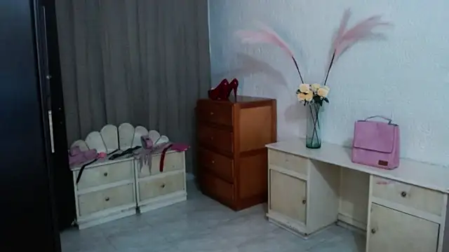 Snapshot of EngelCristaly chatting on 11/03/25, 03:19 EngelCristaly online show from 11/03/25, 03:19