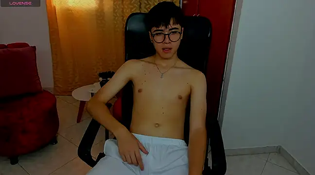 Snapshot of liam_orion chatting on 02/20/25, 06:57 liam orion online show from 02/20/25, 06:57