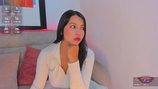 Snapshot of MIaloveone_ chatting on 09/13/25, 10:59 MIaloveone  online show from 09/13/25, 10:59