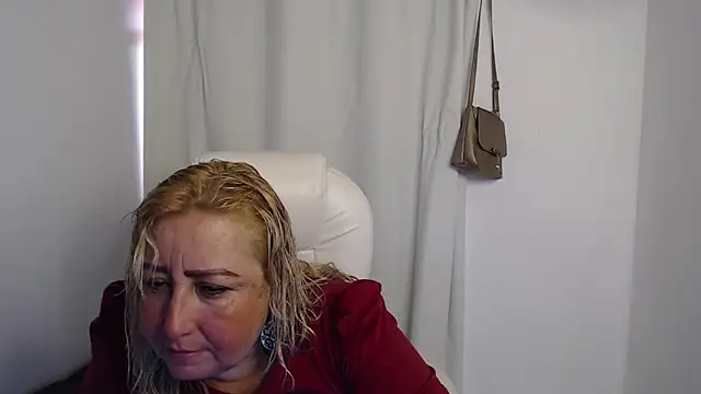 Mature 2025 online show from 09/28/25, 02:22