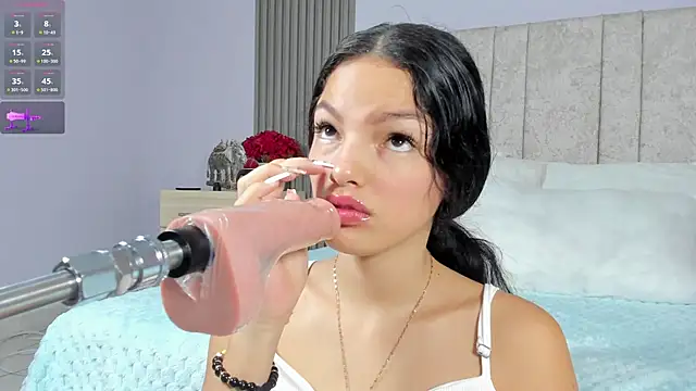 Snapshot of cutie_sarax1 chatting on 03/22/25, 01:19 cutie sarax1 online show from 03/22/25, 01:19