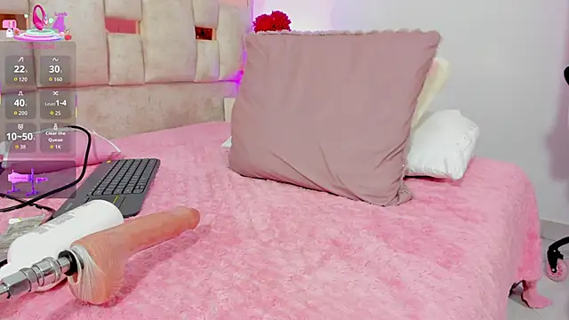 Snapshot of cutie_sarax1 chatting on 11/06/25, 07:48 cutie sarax1 online show from 11/06/25, 07:48