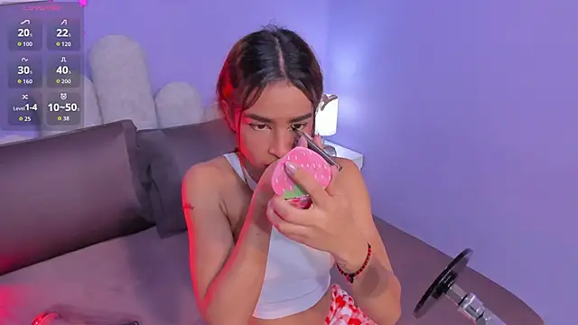 honey sofii  online show from 05/30/26, 11:40