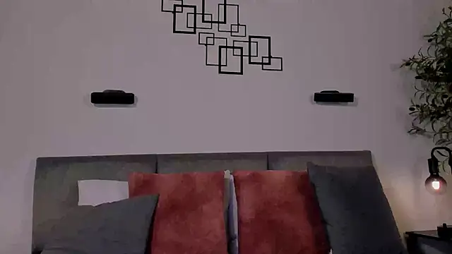 jennalux  online show from 04/07/26, 02:12