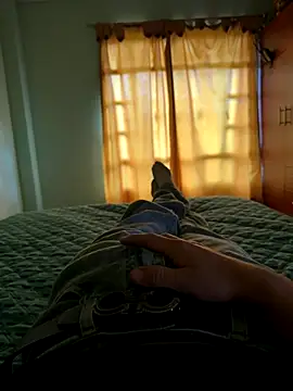 Fperezv207 online show from 09/27/25, 09:31