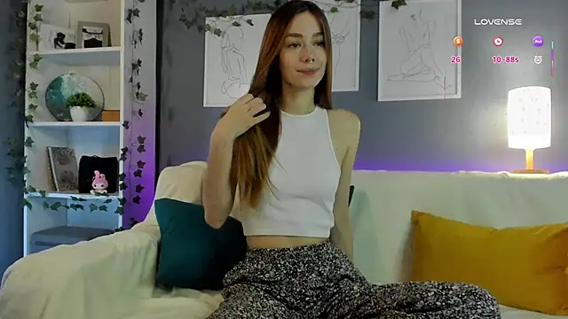 Snapshot of EmilaMills chatting on 02/26/25, 11:04 EmilaMills online show from 02/26/25, 11:04