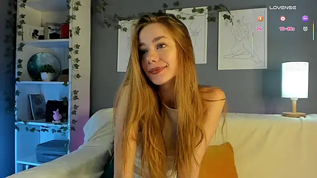 Snapshot of EmilaMills chatting on 03/09/25, 11:14 EmilaMills online show from 03/09/25, 11:14