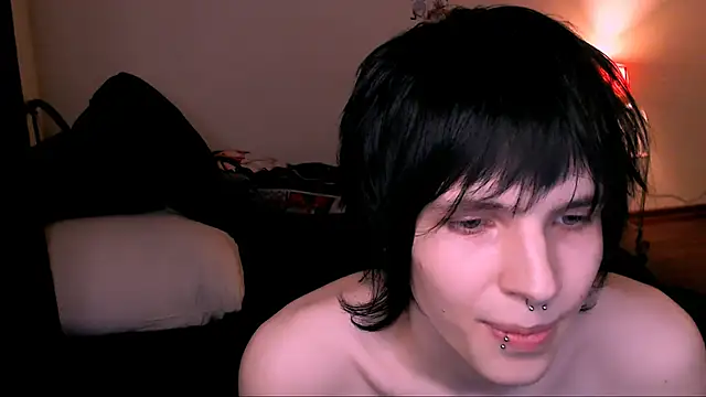 Snapshot of timi-moon chatting on 11/04/25, 11:04 timi-moon online show from 11/04/25, 11:04