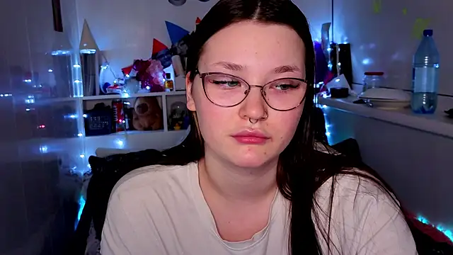 Snapshot of milliedoll chatting on 11/01/25, 06:54 milliedoll online show from 11/01/25, 06:54