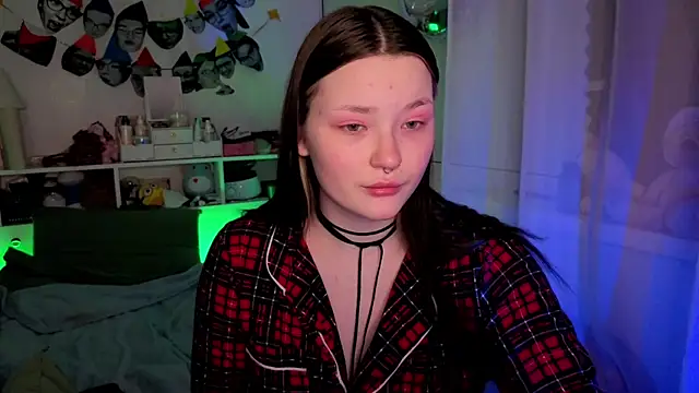 milliedoll online show from 12/22/25, 01:02