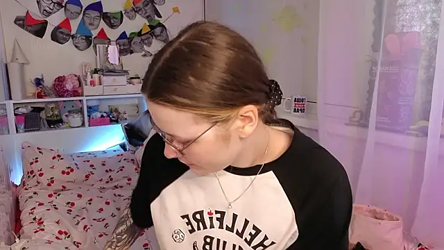 milliedoll online show from 02/24/26, 10:13