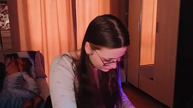 milliedoll online show from 03/19/26, 03:10