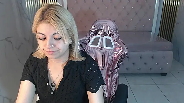 lili conor s online show from 03/20/25, 07:03