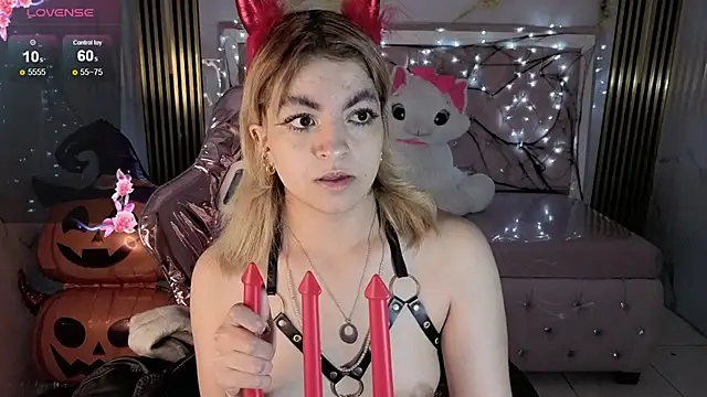 lili conor s online show from 10/27/25, 03:21