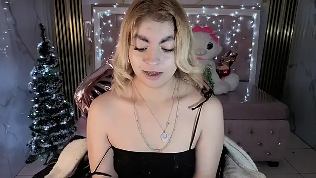 lili conor s online show from 11/28/25, 03:20