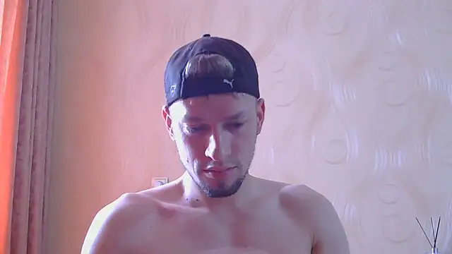 Snapshot of frama666 chatting on 06/19/26, 10:19 frama666 online show from 06/19/26, 10:19